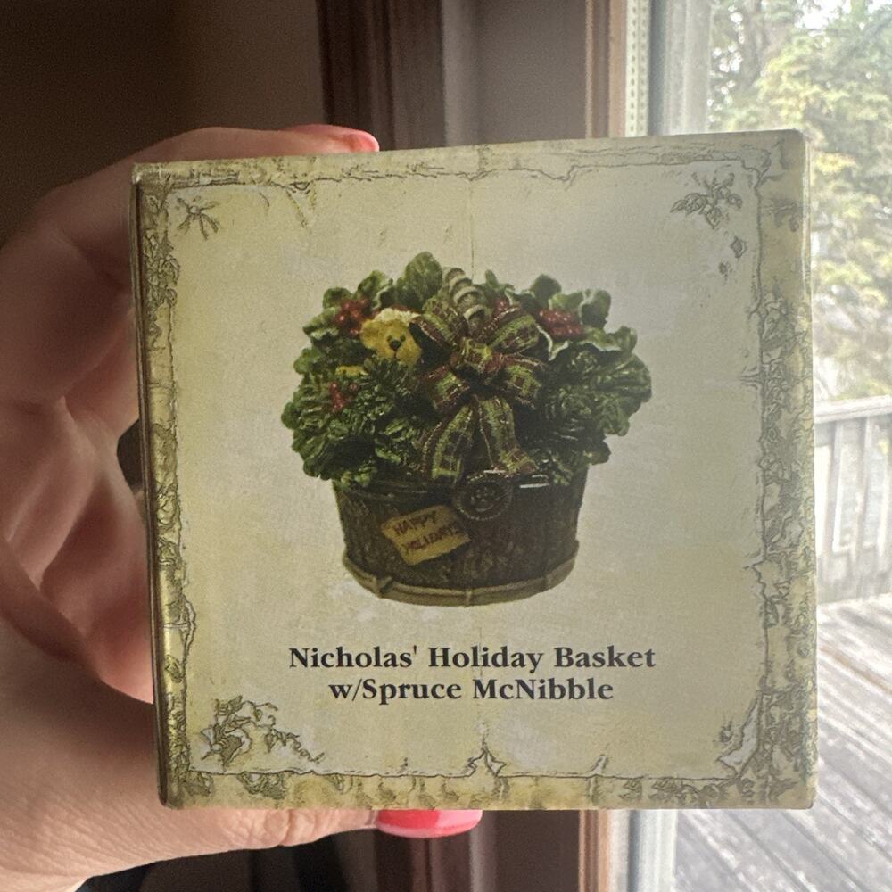 Boyd's Treasure Box Nicholas' Holiday Basket Mouse Spruce McNibble #392138